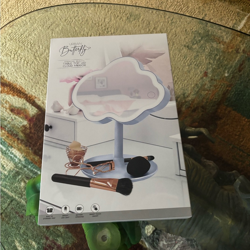 Cloud-Shaped LED Makeup Mirror - Light Blue